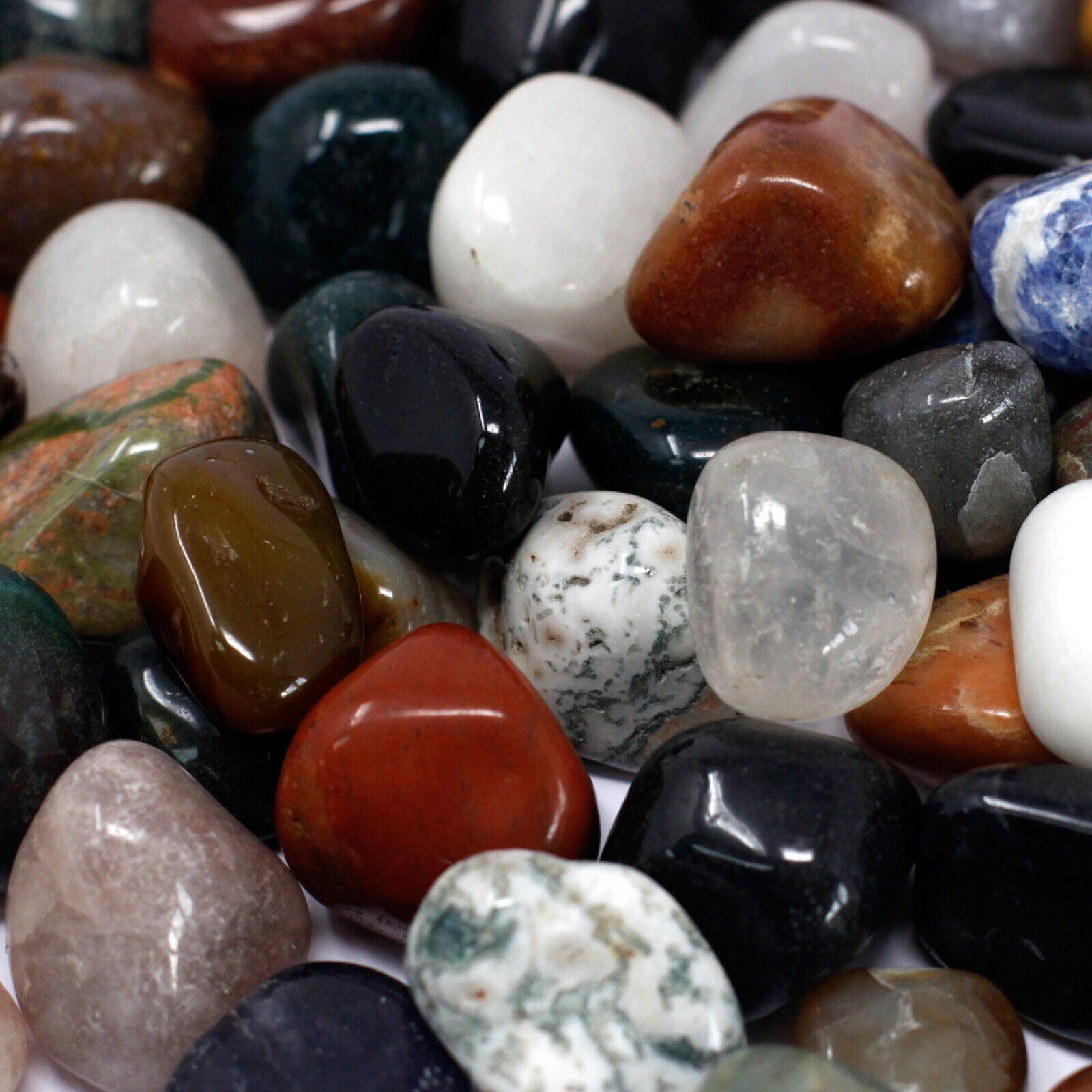 SGI Online polished gemstones 10-30mm crystal tumblestones in various colors and textures