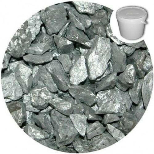 SGI Online silver quartz crystal chippings in a close-up view with a white container SGI Online